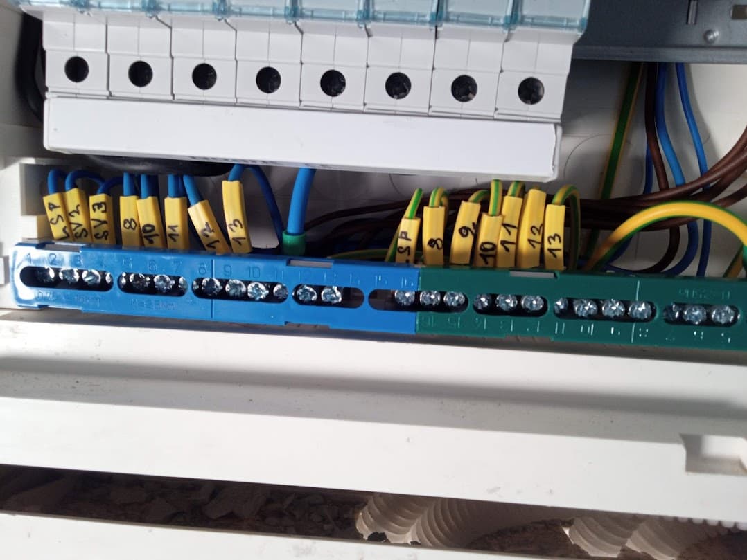 Opravy elektroinstalace v Praze — ukázka realizace